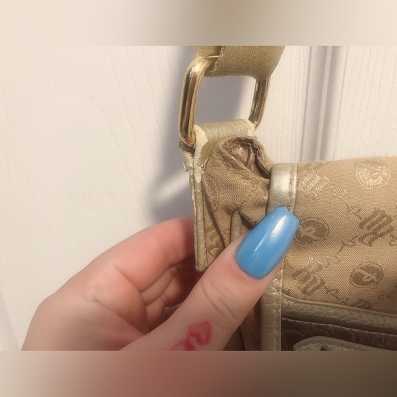 Rocawear Gold Logo Messenger Bag - Picture 4 of 8